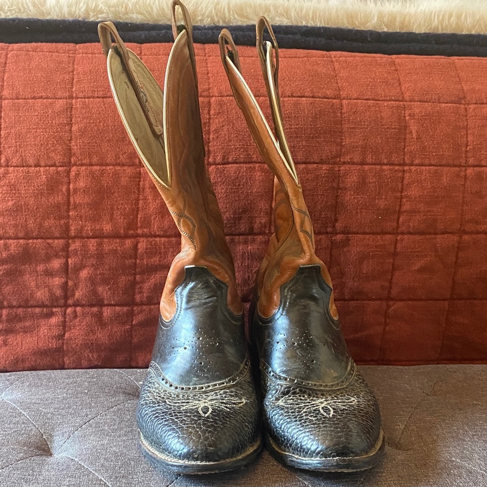 Men’s Tony Lama boots